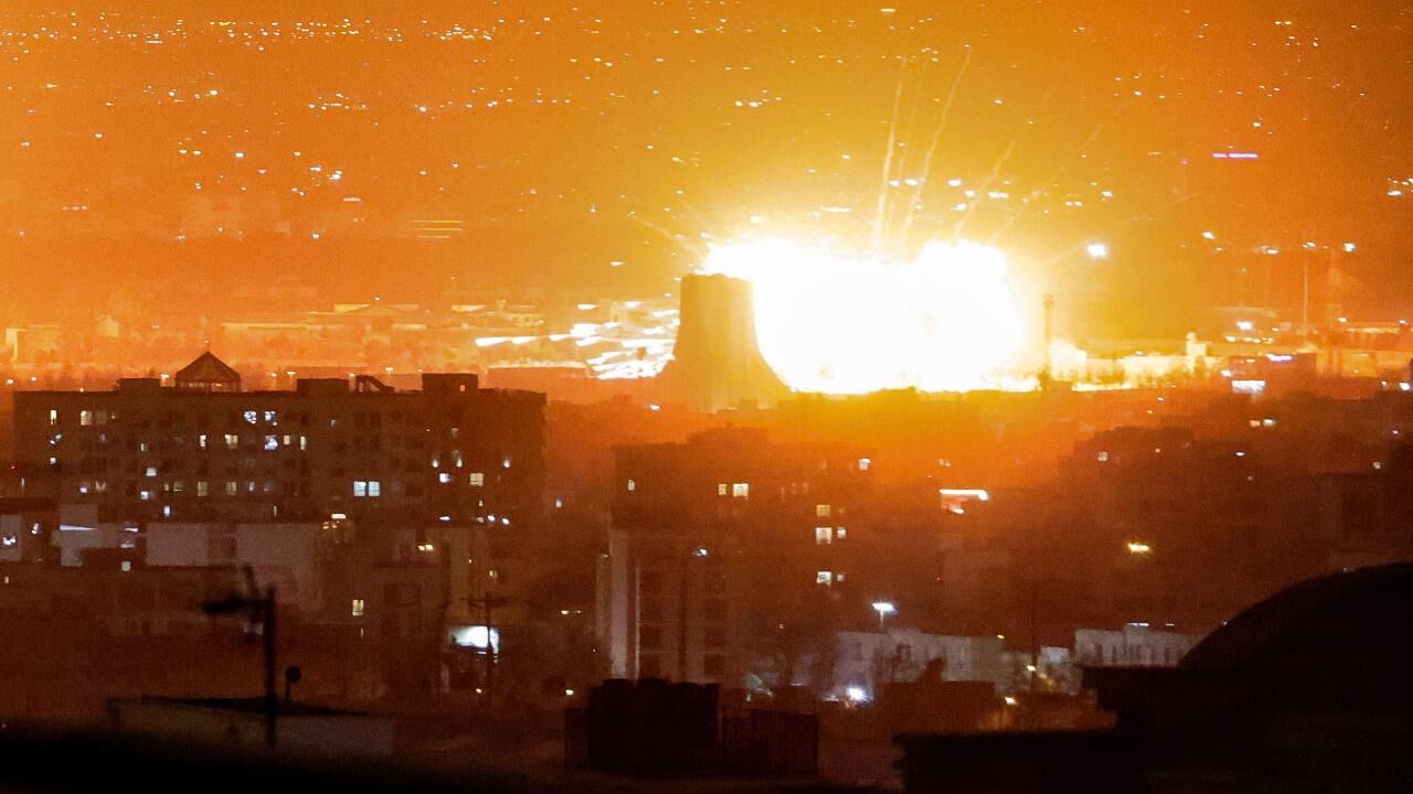 CNN: İsrail, başarısız müzakerelere karşı İran'da enerji ve altyapı hedeflerinin listesini onayladı