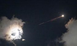 İran, BAE'de ABD askerlerinin bulunduğu yerleri meşru hedef olarak vuracağını duyurdu