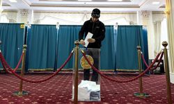 Kazakistan, yeni anayasa için sandık başında