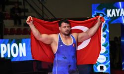 Milli güreşçi Rıza Kayaalp'e tebrikler art arda geldi