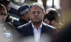 Soykırımcı İsrail'in Bakanı BenGvir, Mescidi Aksa'ya baskın düzenledi