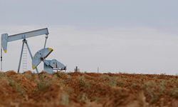 Brent petrolün varili 103 dolar seviyesine geriledi