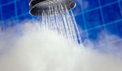 Araştırma: Sıcak duşun zararları saymakla bitmiyor