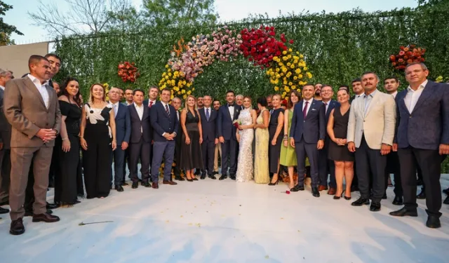 BU DÜĞÜN ÇOK KONUŞULUR