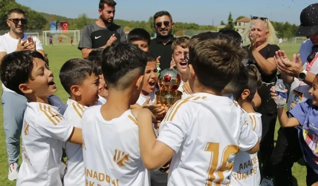 International Junior Cup futbol festivali yaşattı