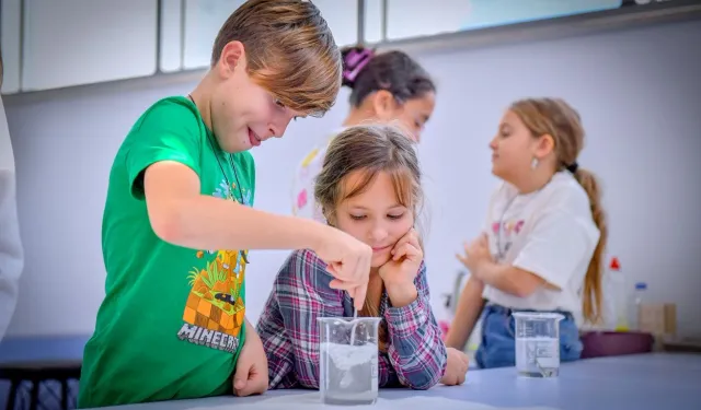 Mersin’de binlerce çocuk bilimle buluştu