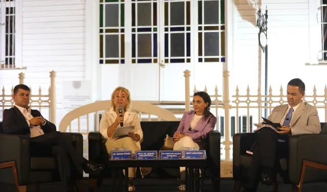 Mudanya 7. Kitap Fuarı’nda “Adalet ve Yeni Türkiye” konuşuldu