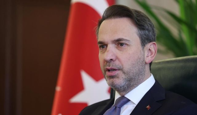 Bakan Bayraktar: Akaryakıt ve doğal gazda bir sıkıntı öngörmüyoruz