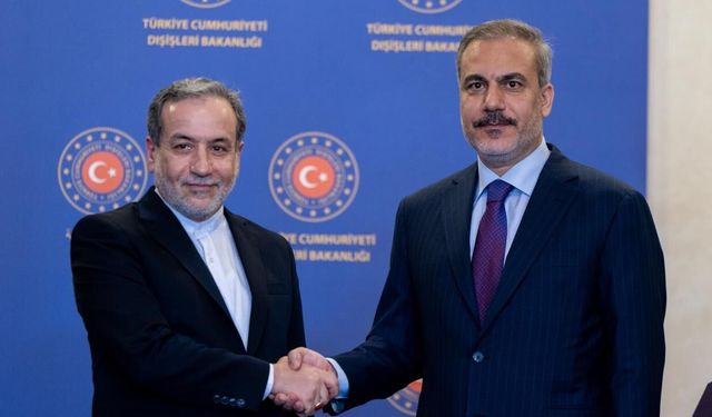 Bakan Fidan, İranlı mevkidaşı Arakçi ile telefonda görüştü