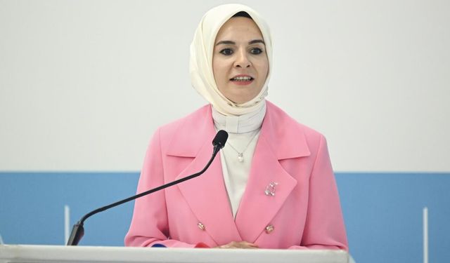 Bakan Göktaş'tan 'Dijital Dünyada Çocuk Hakları Sözleşmesi'ne imza çağrısı