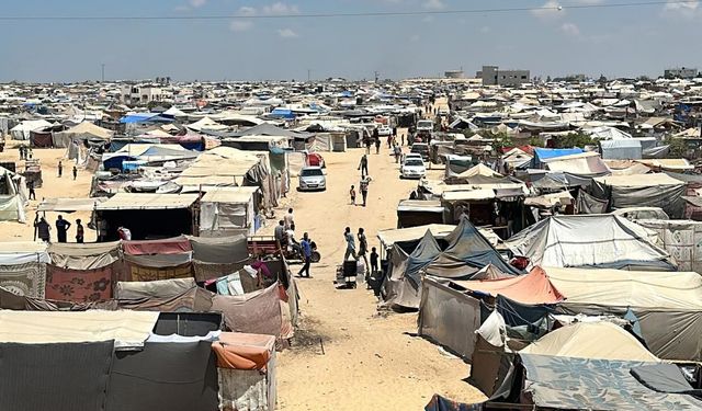 Gazze'de çadırların üzerine çöken duvar 3 Filistinlinin ölümüne neden oldu