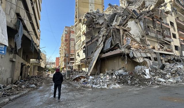 Lübnan: İsrail saldırılarında ölü sayısı 886'ya çıktı