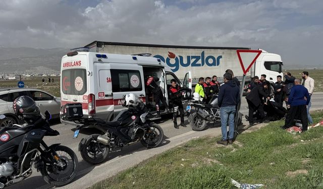 'Dur' ihtarına uymayarak 2 polisi yaralayan sürücüye 520 bin lira ceza