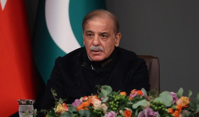 Pakistan Başbakanı Şerif: İran Cumhurbaşkanı ile yapıcı bir görüşme gerçekleştirdik