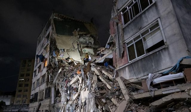 Venezuela'daki depremlerde hayatını kaybedenlerin sayısı 1450'ye yükseldi