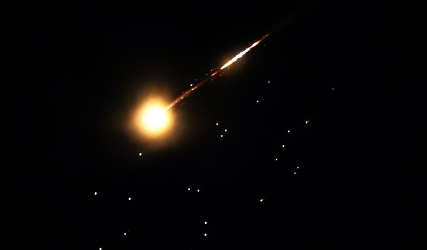 Devrim Muhafızları Komutanı: Bundan sonra İsrail semalarında İranın füze üstünlüğünü ilan ediyorum