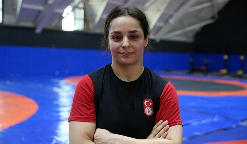 Milli güreşçi Tuba Demir, Avrupa 3'üncüsü oldu