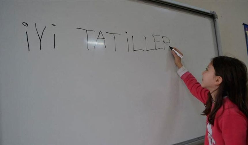 Okullarda son ders zili çaldı