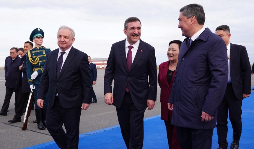 Cumhurbaşkanı Yardımcısı Yılmaz, Kazakistan'da