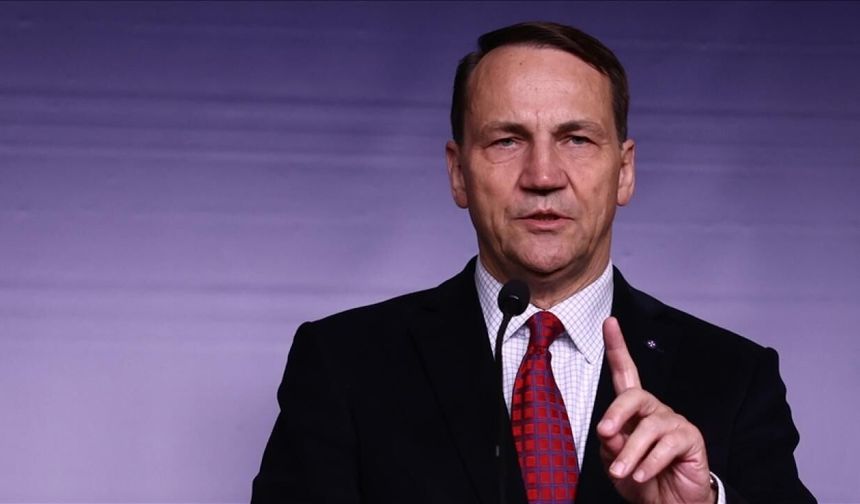 Polonya Dışişleri Bakanı Sikorski: İsrail askerleri, savaş suçlarını kendileri itiraf ediyor