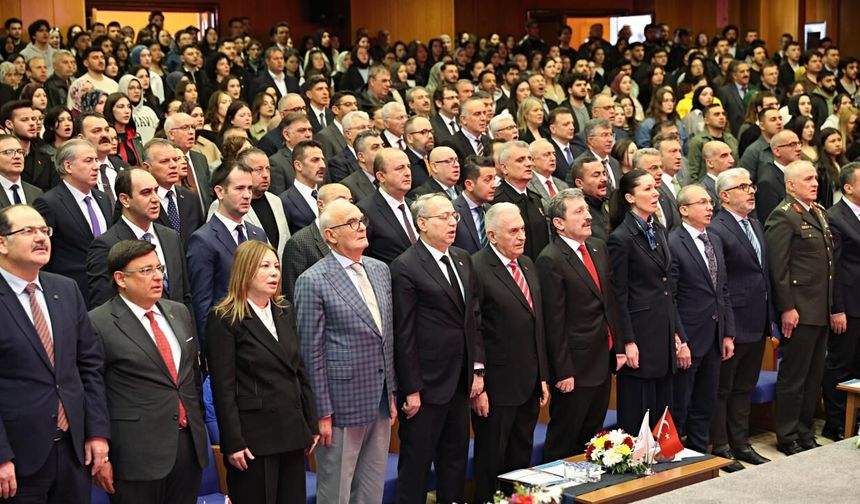 'Türk Dünyası Şehircilik Zirvesi' Samsun'da başladı
