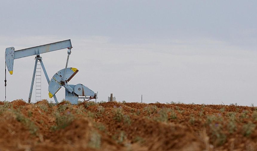 Brent petrolün varili 103 dolar seviyesine geriledi