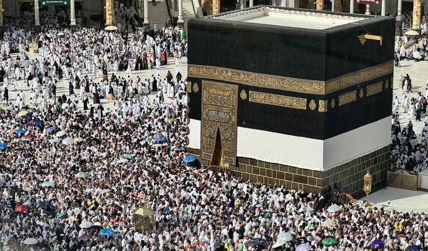 Suudi Arabistan: 1,5 milyonda fazla hacı adayı kutsal topraklara ulaştı