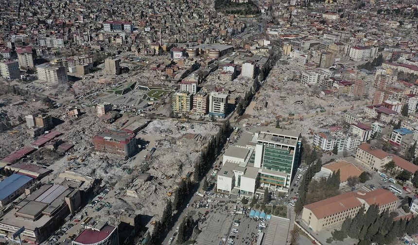 Depremde 115 kişinin öldüğü Penta Park Sitesi davasında karar