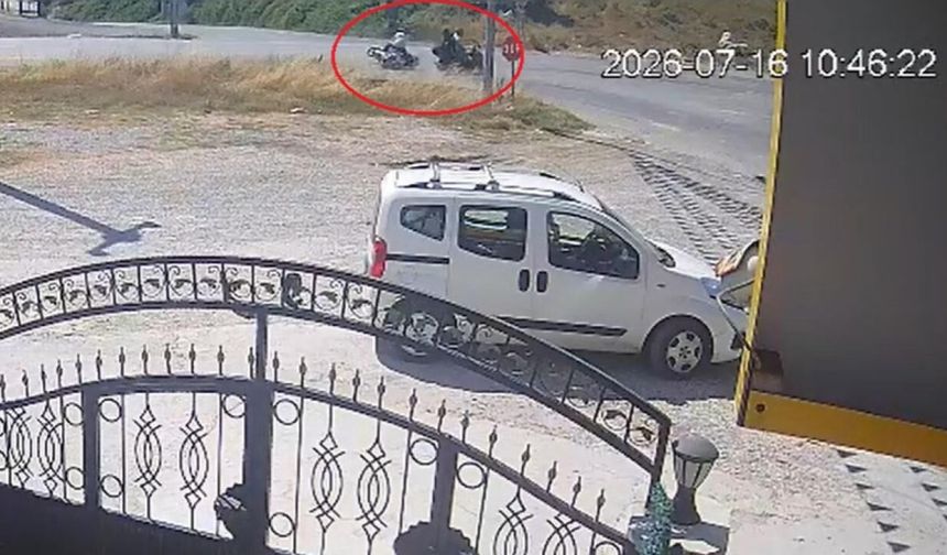 Yalova'da 2 motosikletin karıştığı kazada karı koca öldü, 1 çocuk yaralandı