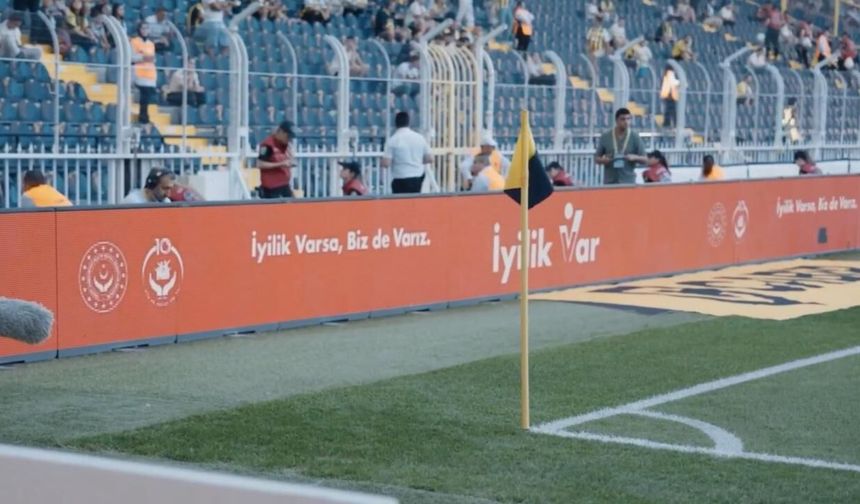 FenerbahçeBeşiktaş maçında 'İyilik Var Gönüllülük Platformu'nun tanıtımı yapıldı