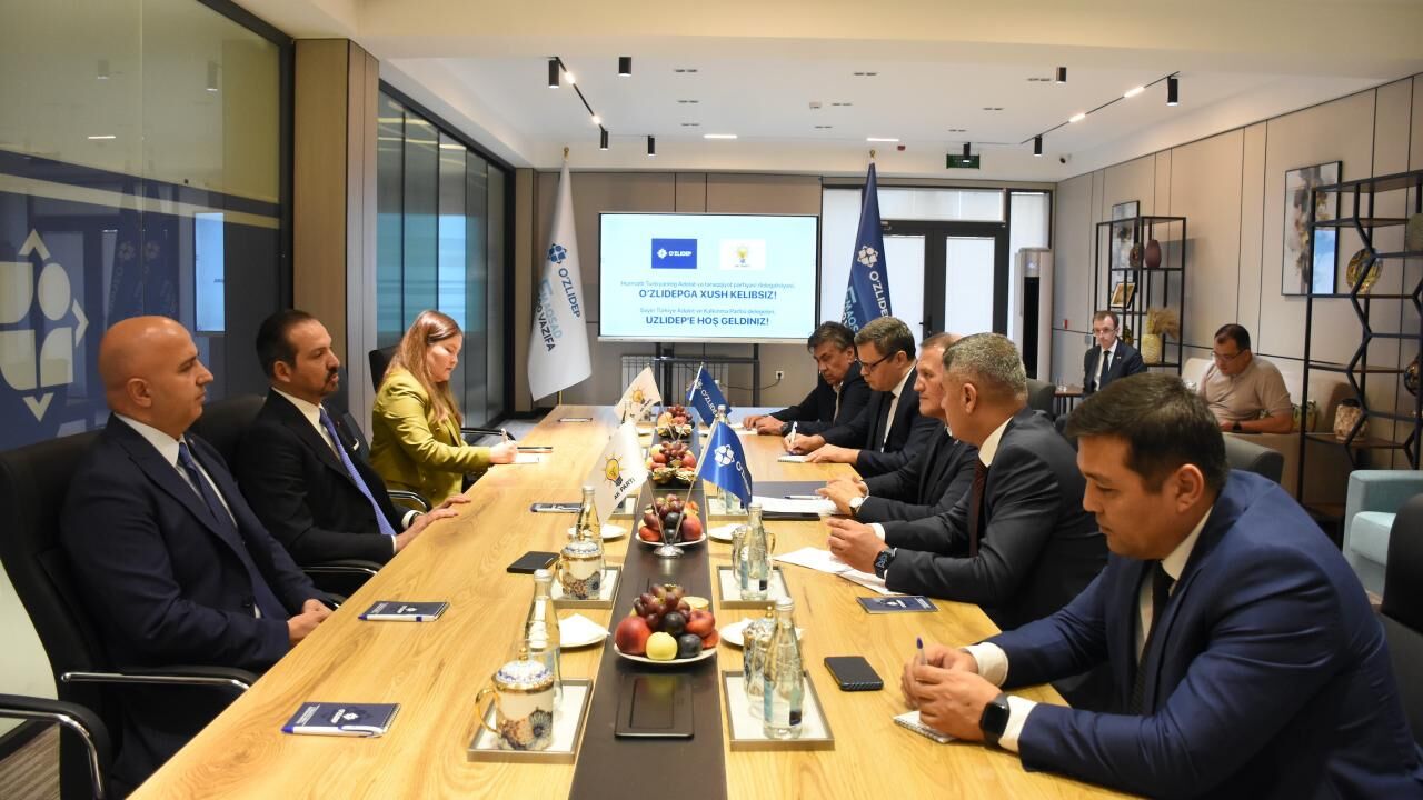 Kürşad Zorlu Özbekistan'da temaslarda bulundu